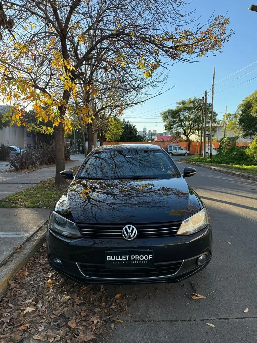 Mira esta publicación de Volkswagen Vento 2012 en Motordil