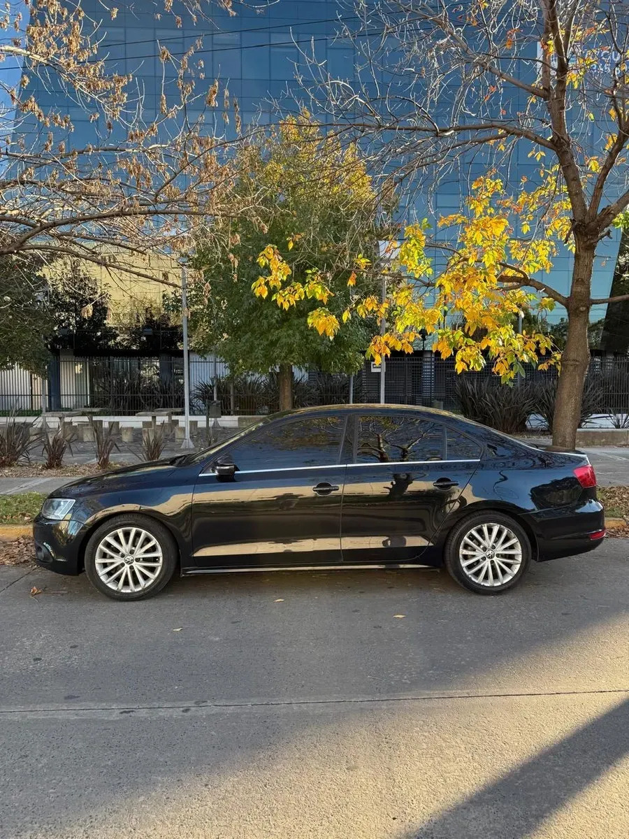 Mira esta publicación de Volkswagen Vento 2012 en Motordil