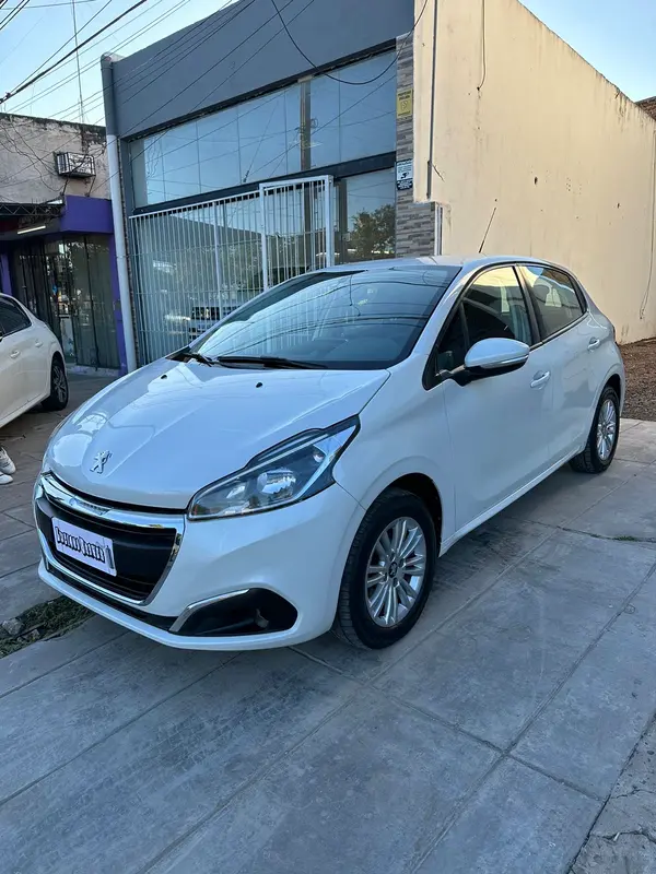 Mirá esta publicación de Peugeot 208