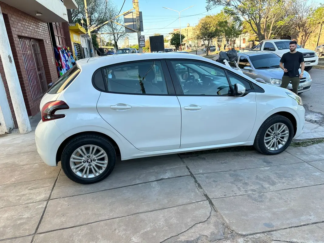 Mirá esta publicación de Peugeot 208