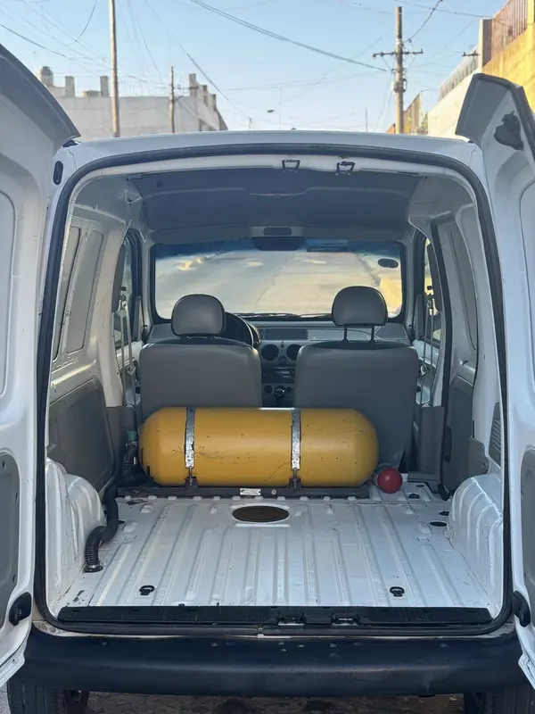 Mira esta publicación de Renault Kangoo 2013 en Motordil