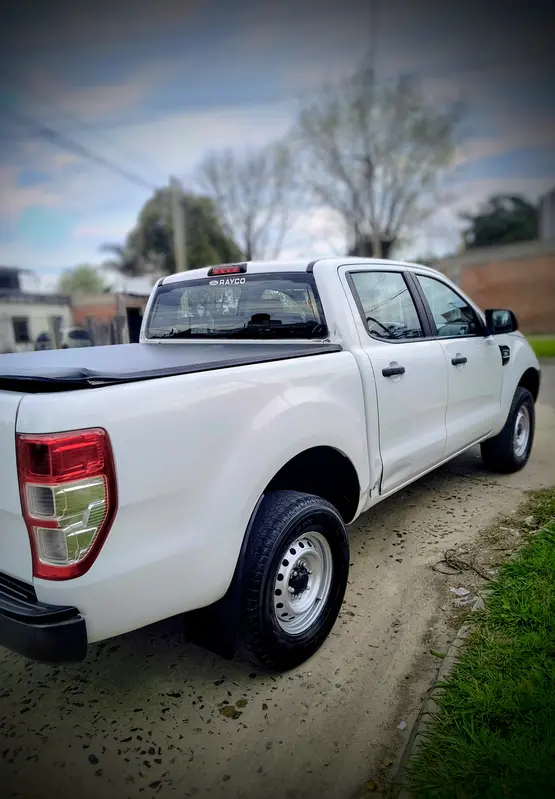 Mira esta publicación de Ford Ranger 2017 en Motordil