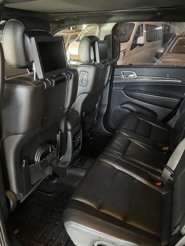 Mira esta publicación de Jeep Grand Cherokee 2021 en Motordil