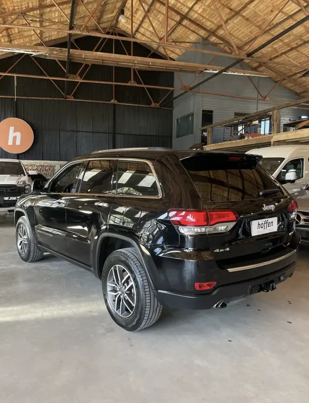 Mira esta publicación de Jeep Grand Cherokee 2021 en Motordil