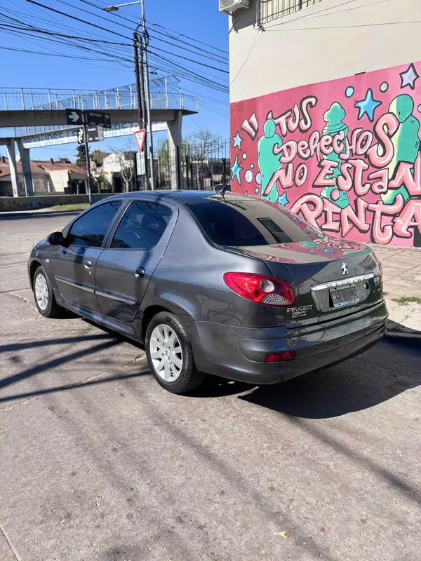 Mira esta publicación de Peugeot 207 Compact 2013 en Motordil