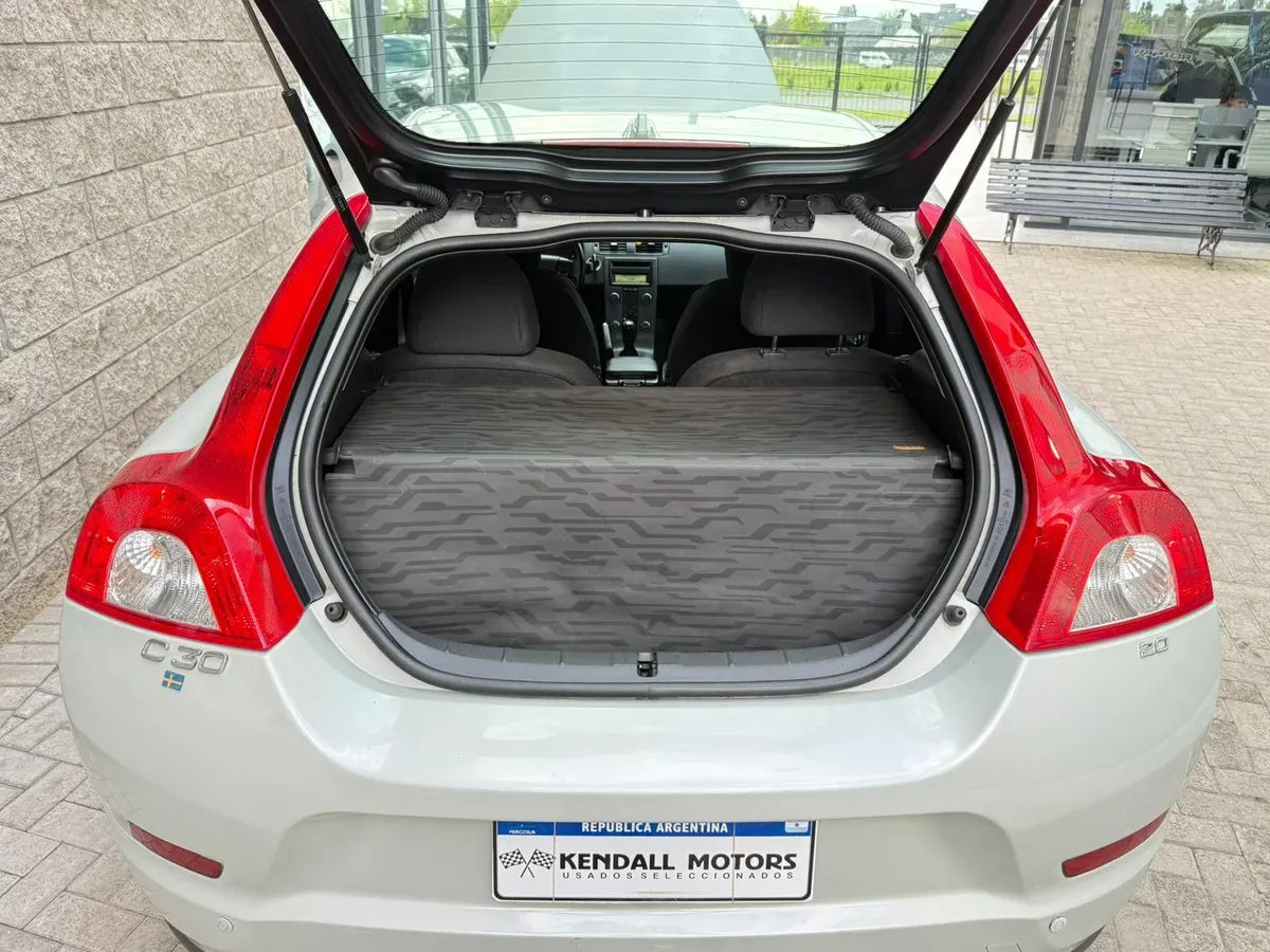 Mirá esta publicación de Volvo C 30