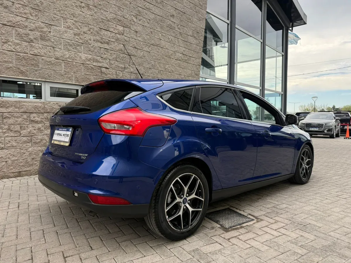 Mira esta publicación de Ford Focus 2016 en Motordil