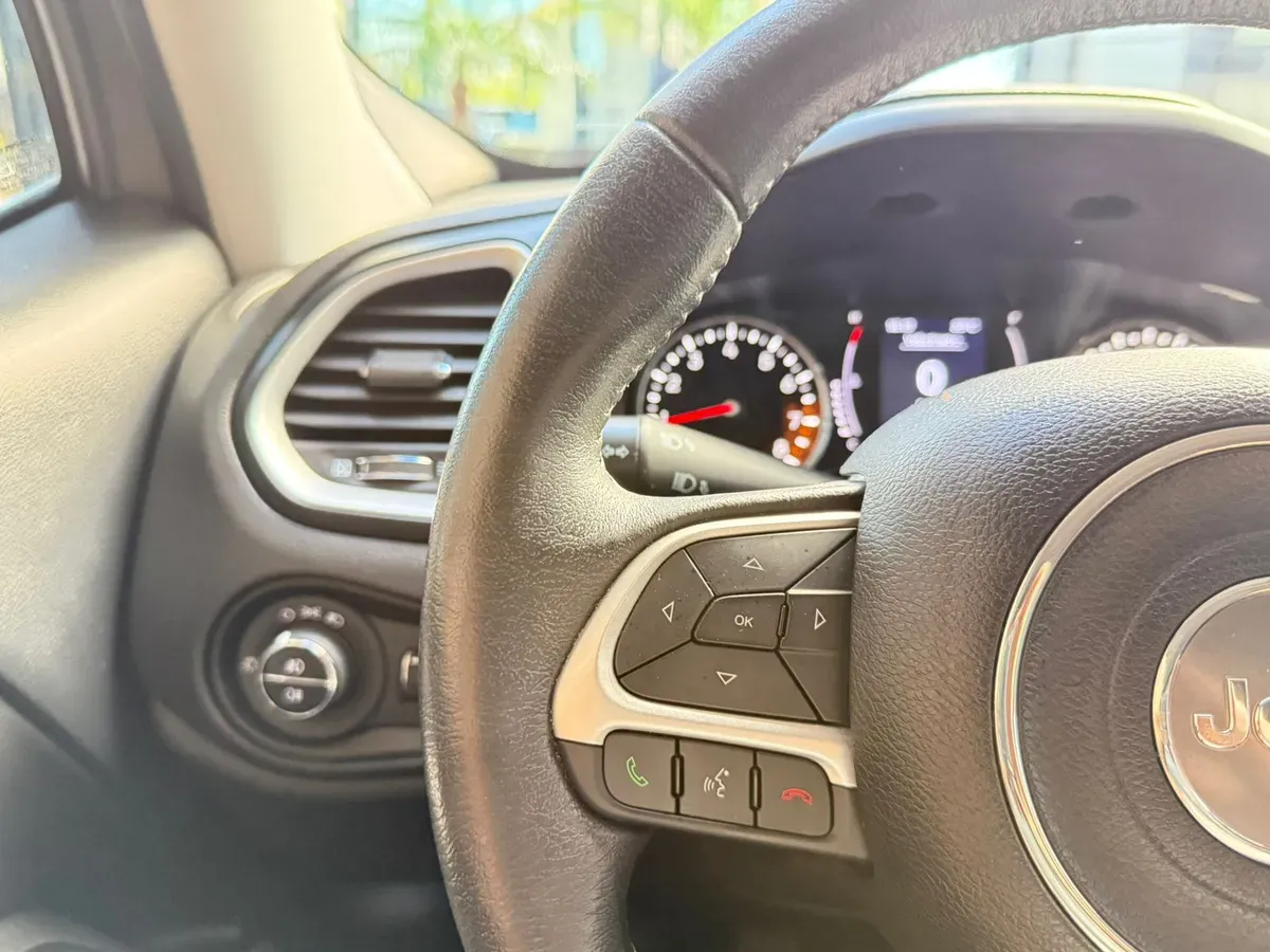 Mirá esta publicación de Jeep Renegade