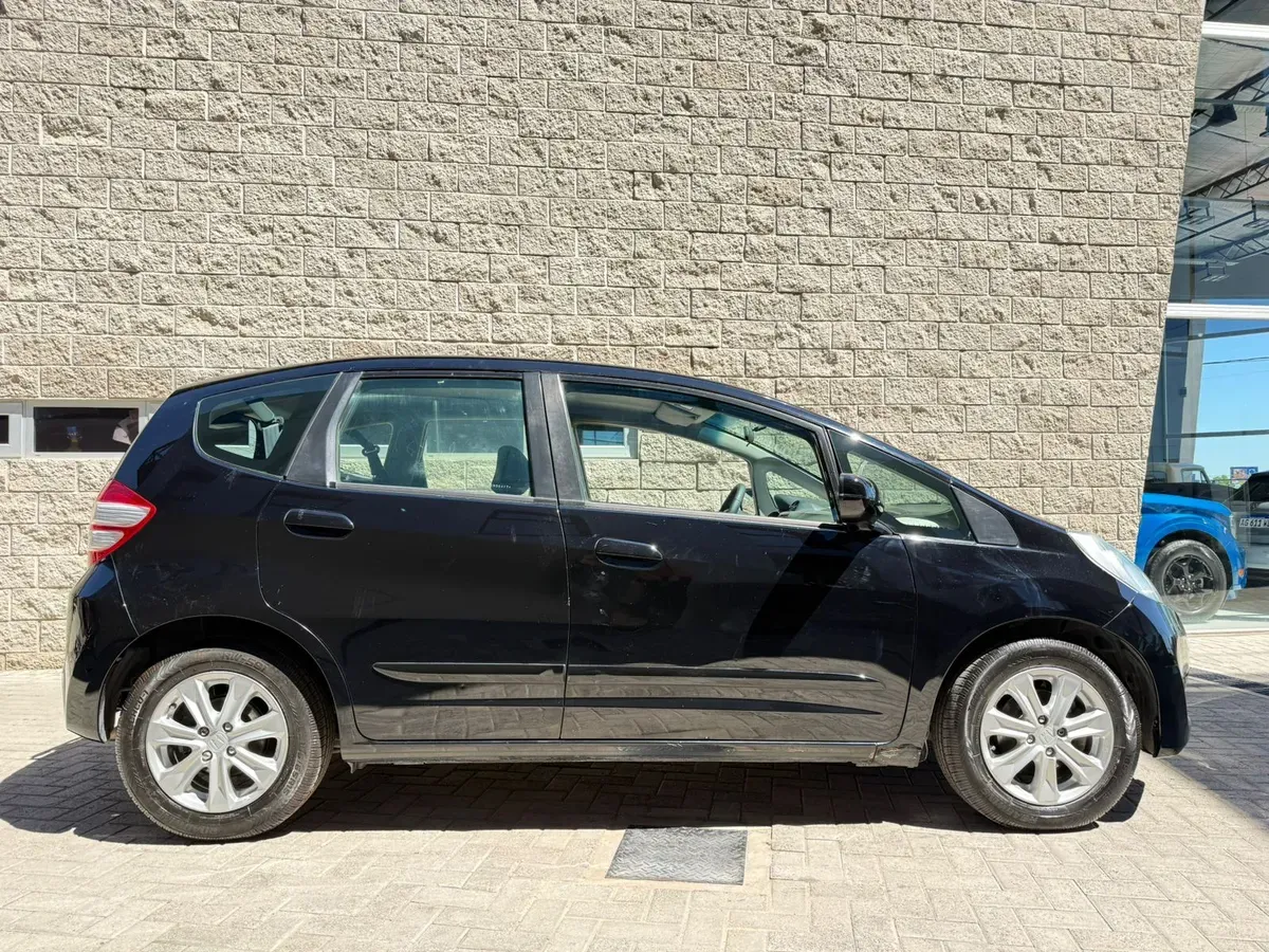 Mira esta publicación de Honda FIT 2013 en Motordil