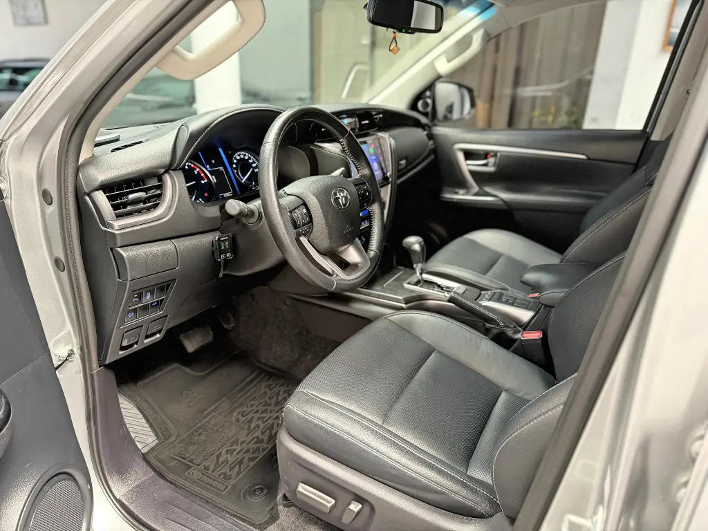 Mira esta publicación de Toyota SW4 2021 en Motordil