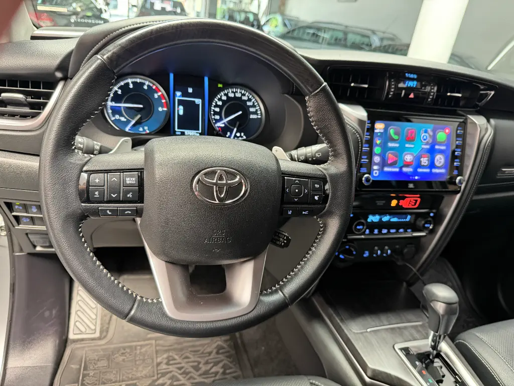 Mira esta publicación de Toyota SW4 2021 en Motordil