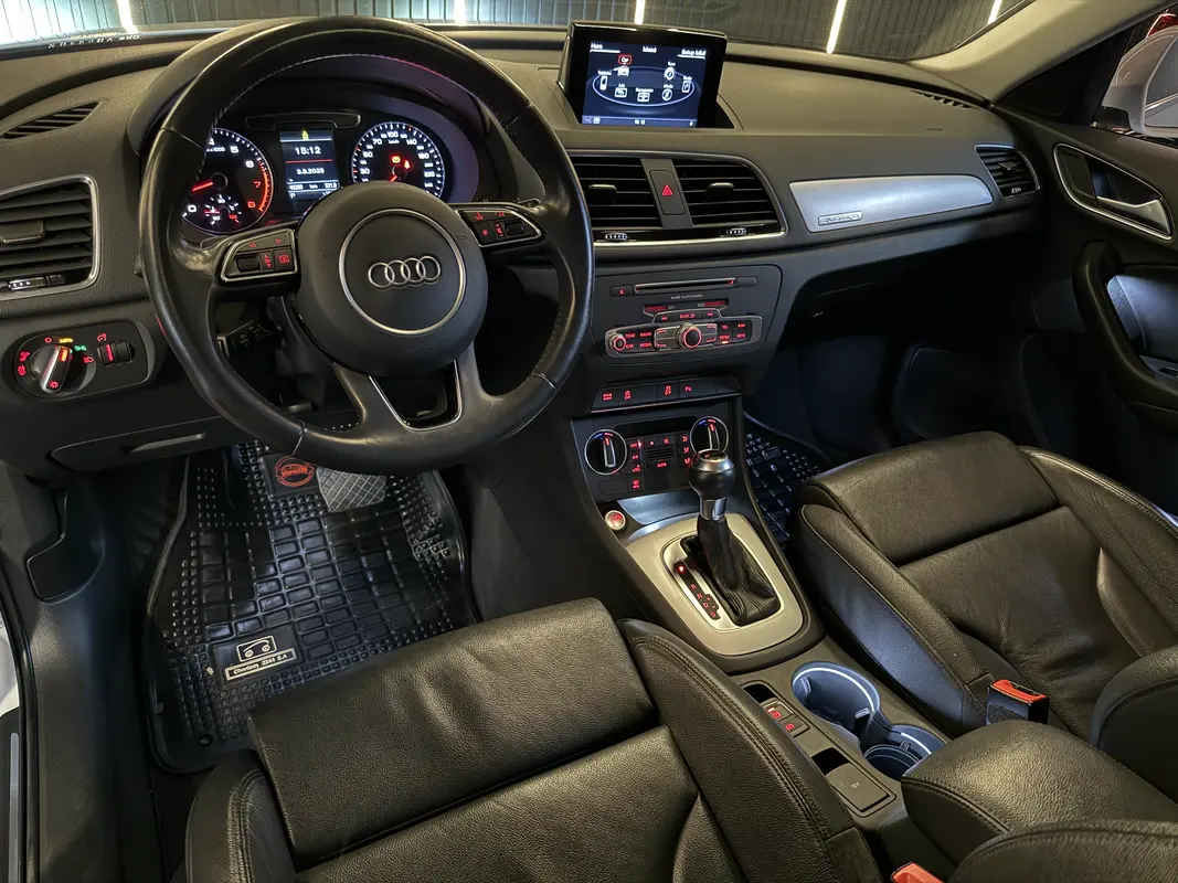 Mira esta publicación de Audi Q3 2017 en Motordil