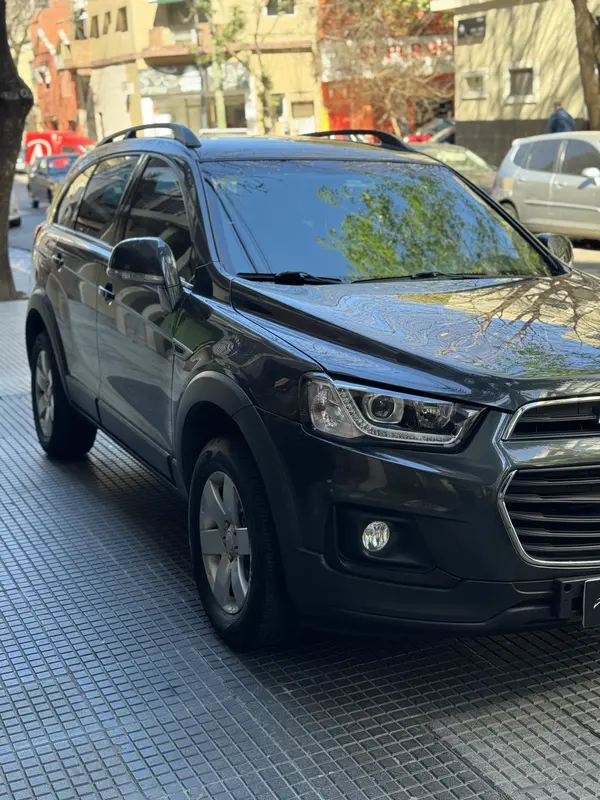 Mira esta publicación de Chevrolet Captiva 2018 en Motordil