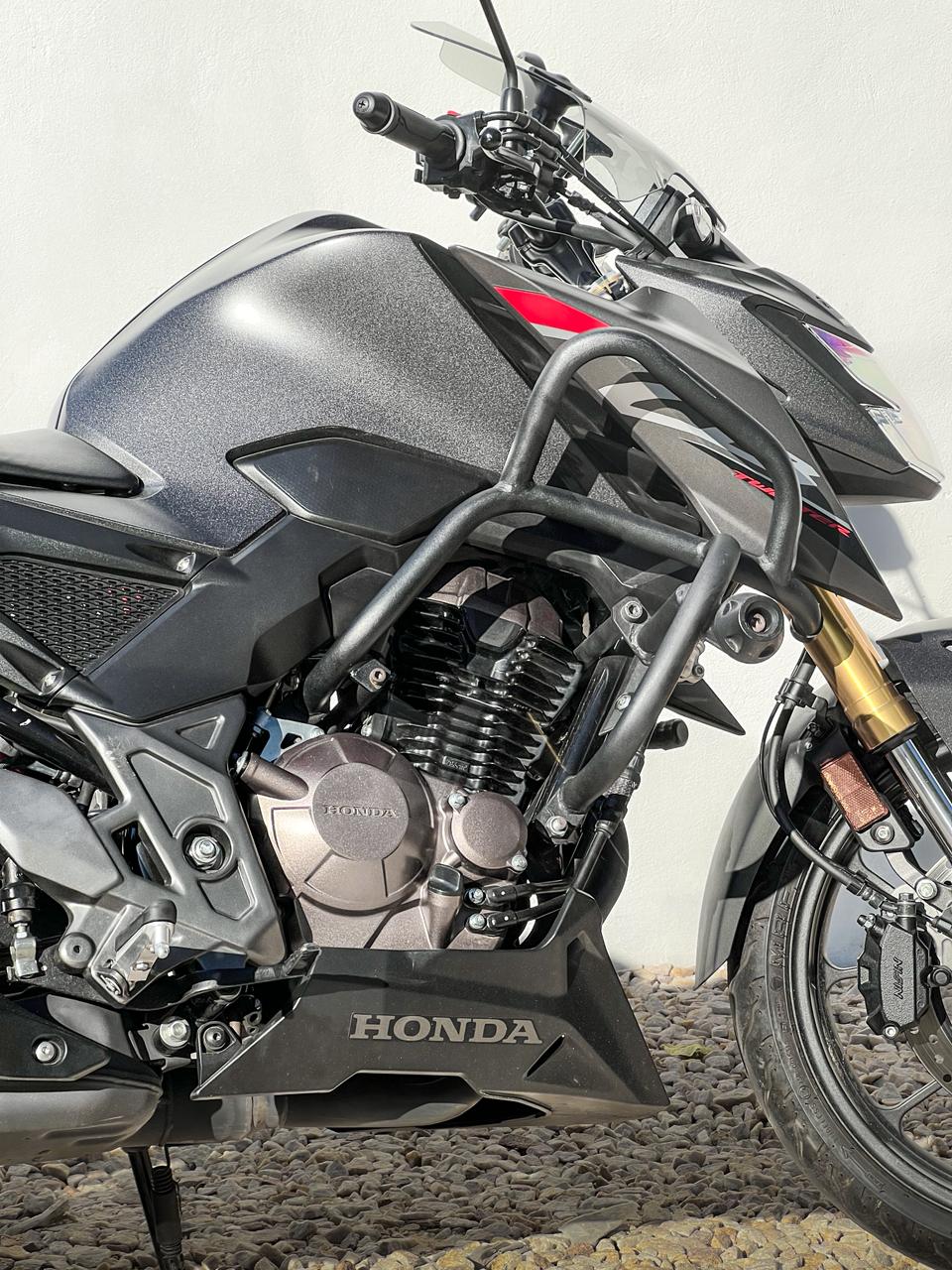 Mira esta publicación de Honda CB 300 2023 en Motordil