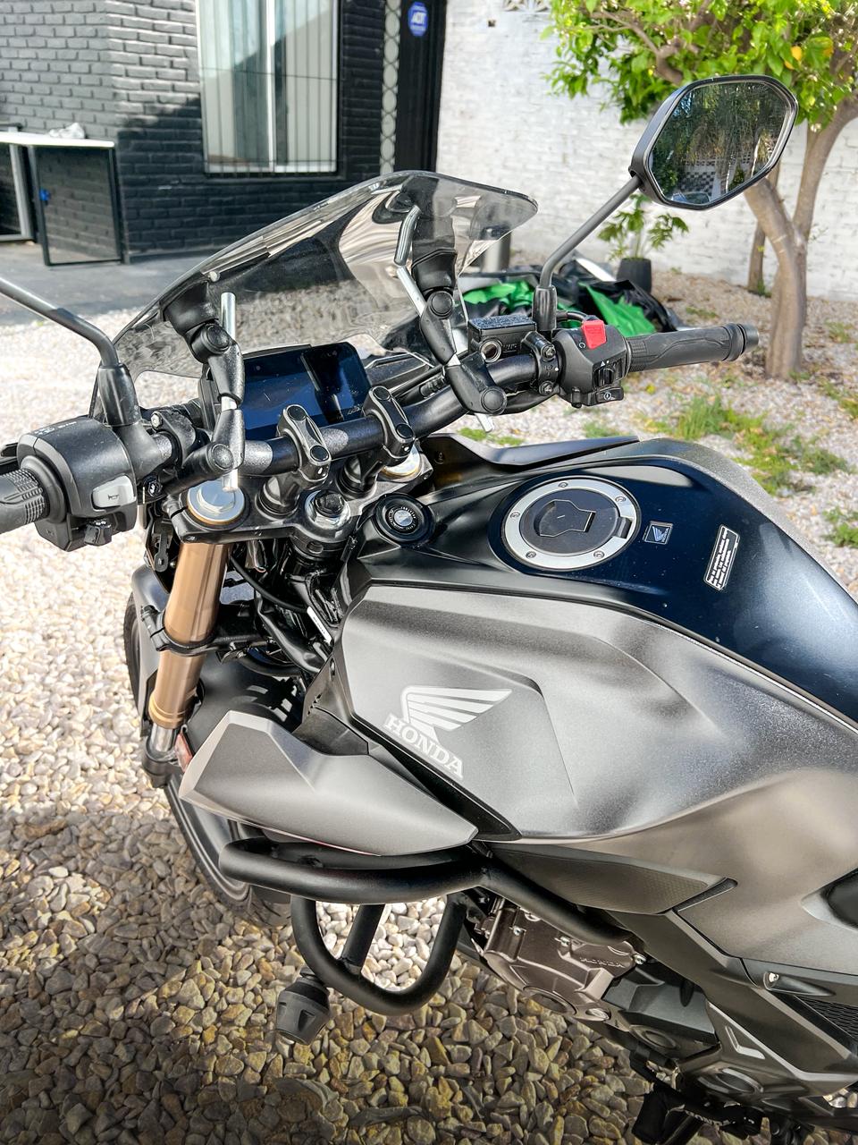 Mira esta publicación de Honda CB 300 2023 en Motordil