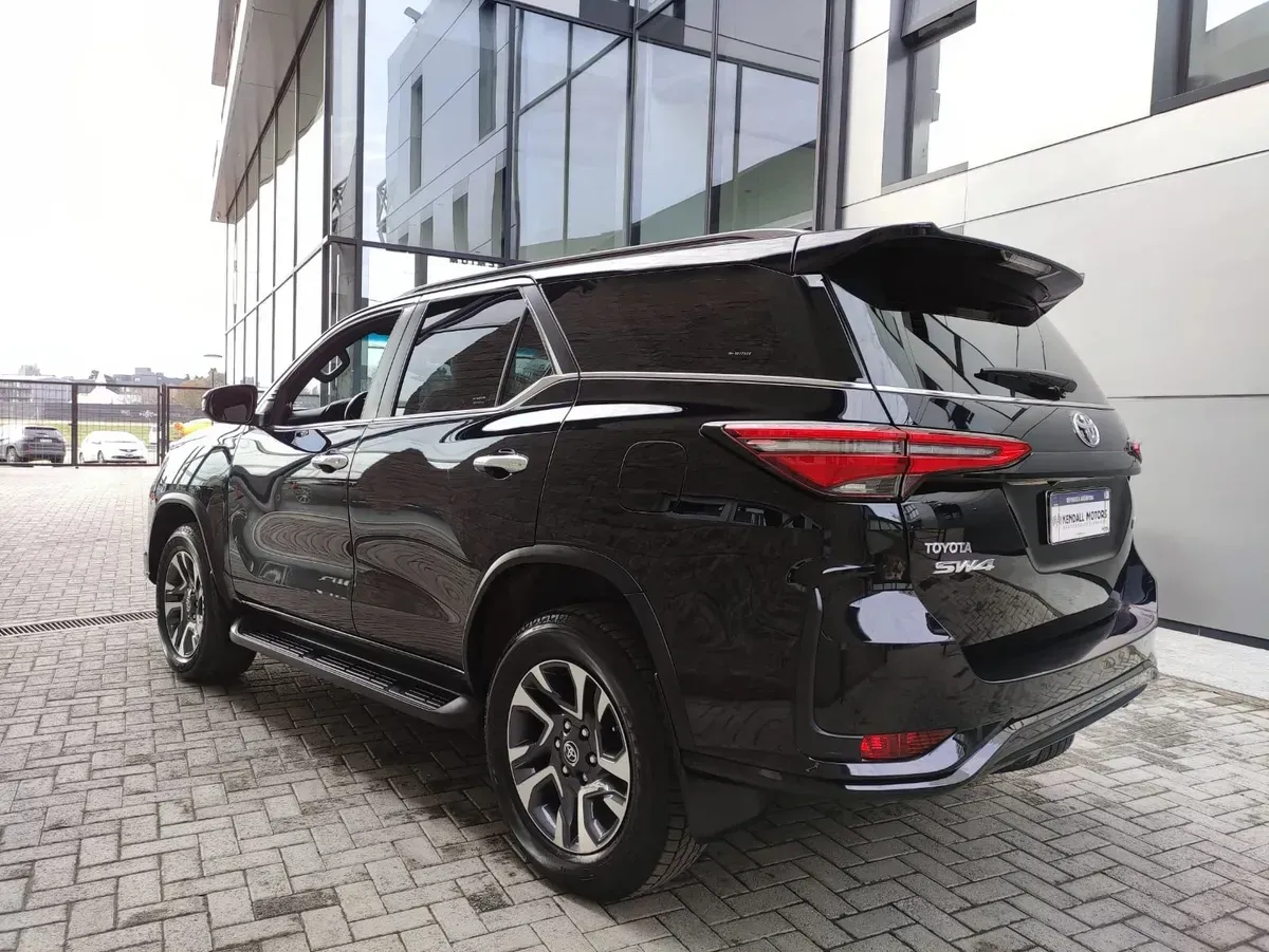 Mira esta publicación de Toyota SW4 2023 en Motordil