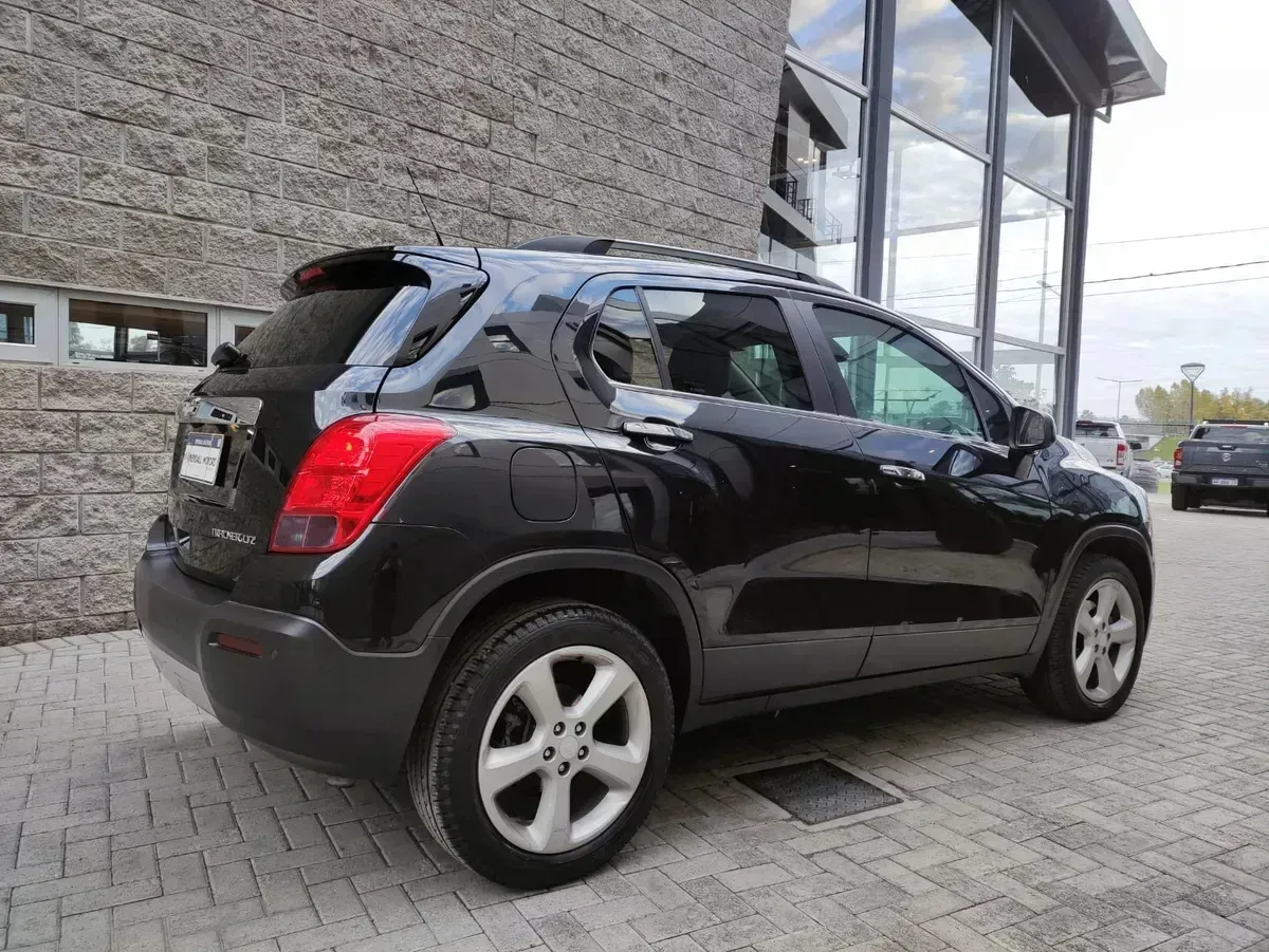 Mira esta publicación de Chevrolet Tracker 2015 en Motordil