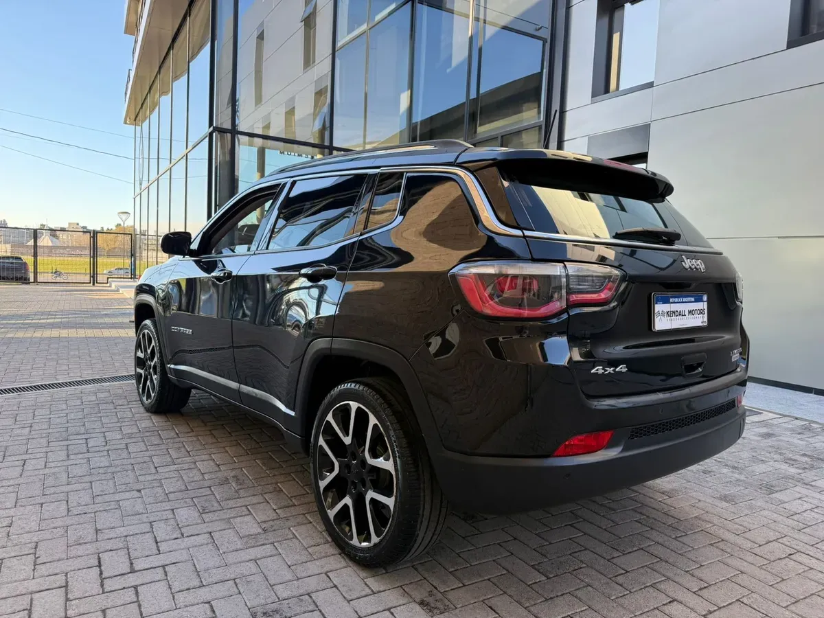 Mira esta publicación de Jeep Compass 2018 en Motordil