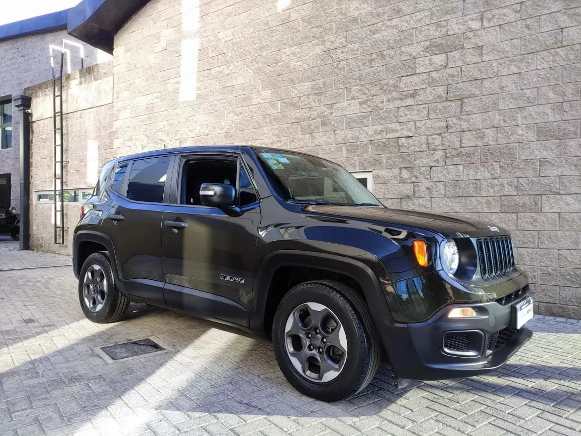 Mira esta publicación de Jeep Renegade 2018 en Motordil