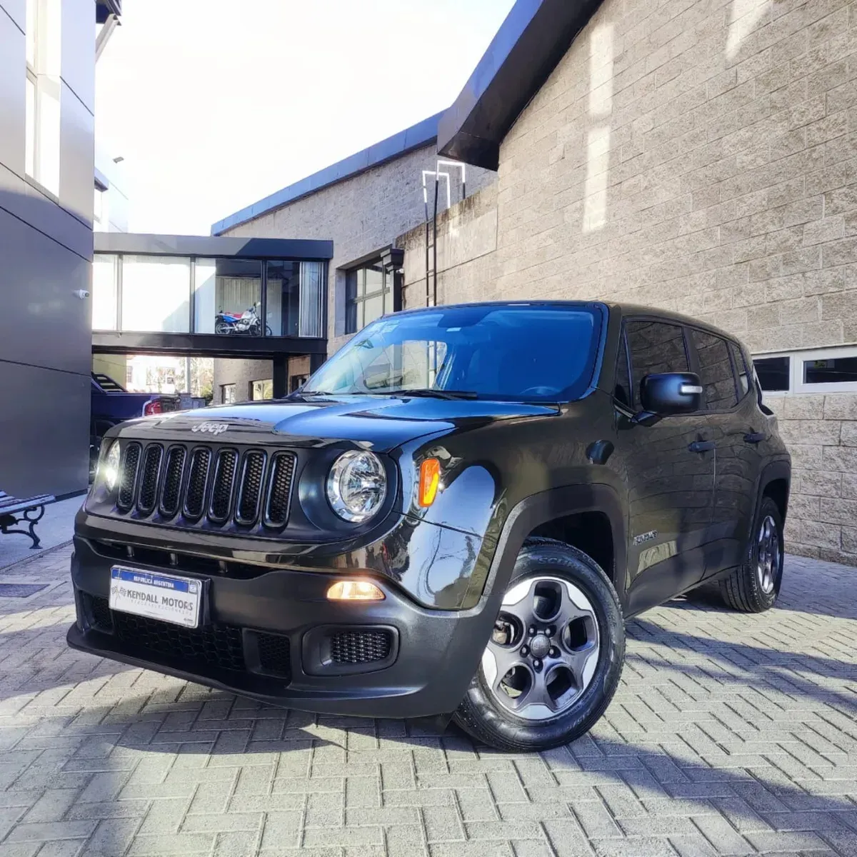Mira esta publicación de Jeep Renegade 2018 en Motordil