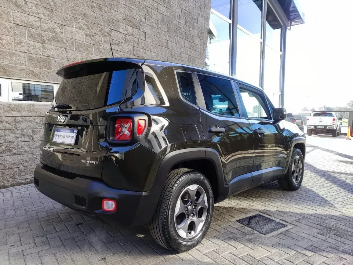 Mira esta publicación de Jeep Renegade 2018 en Motordil
