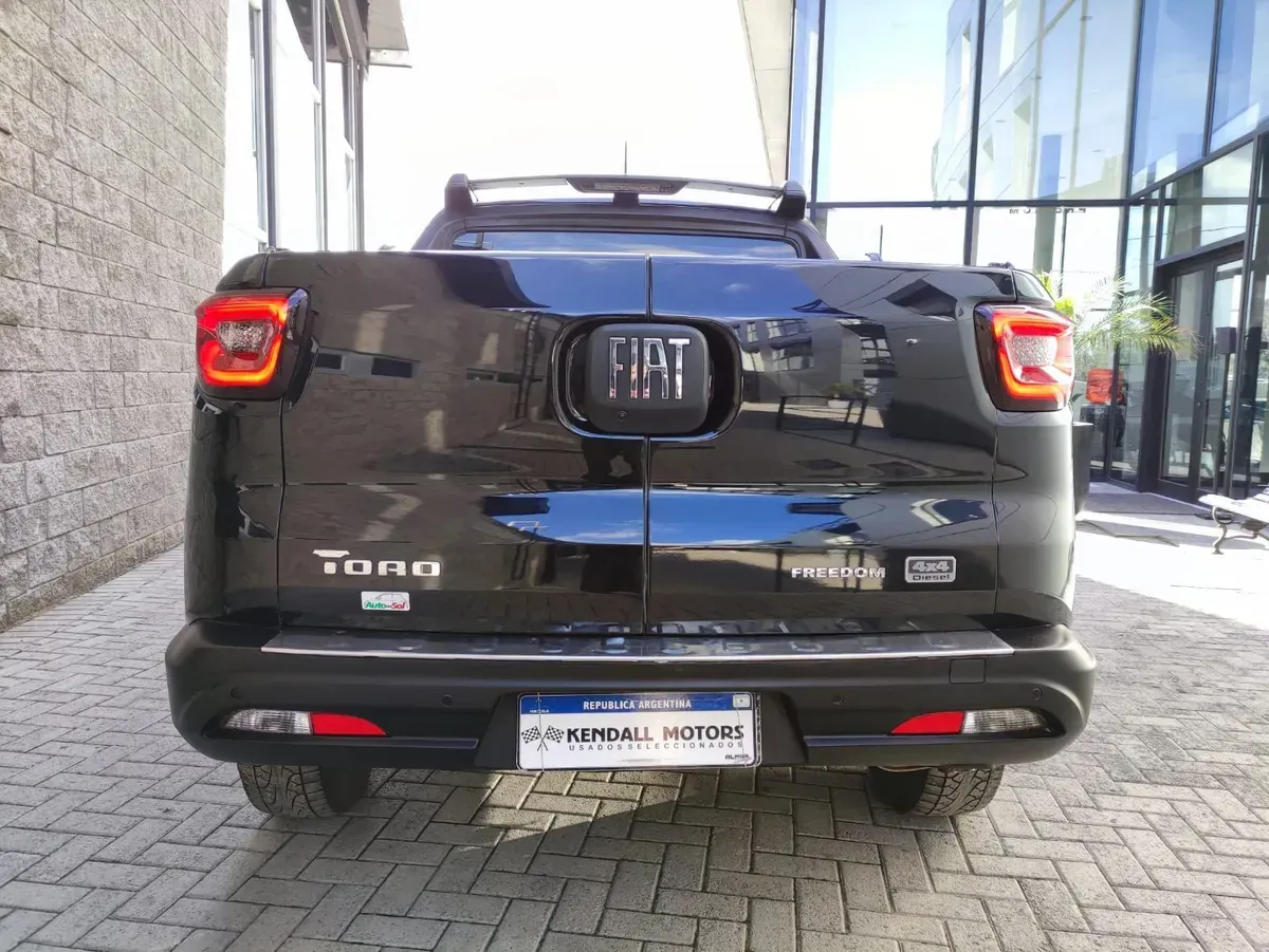 Mira esta publicación de Fiat Toro 2022 en Motordil