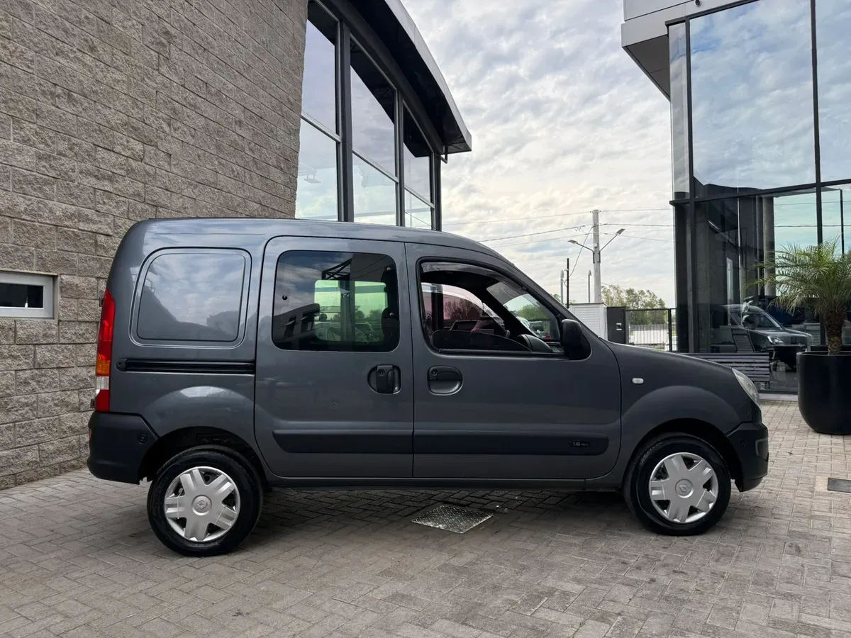 Mira esta publicación de Renault Kangoo 2016 en Motordil