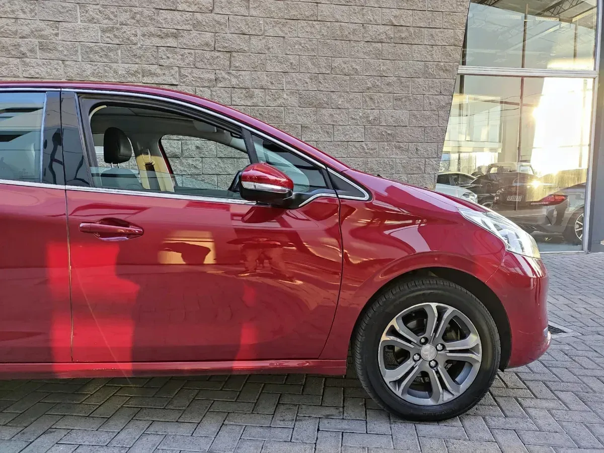 Mira esta publicación de Peugeot 208 2015 en Motordil