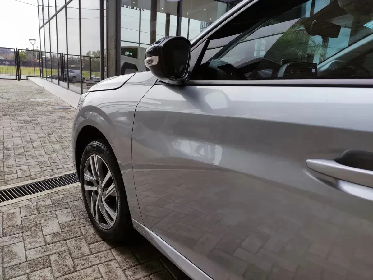 Mira esta publicación de Peugeot 208 2023 en Motordil