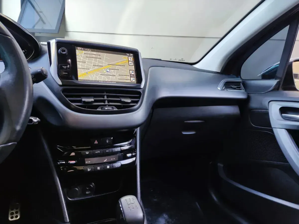Mirá esta publicación de Peugeot 208