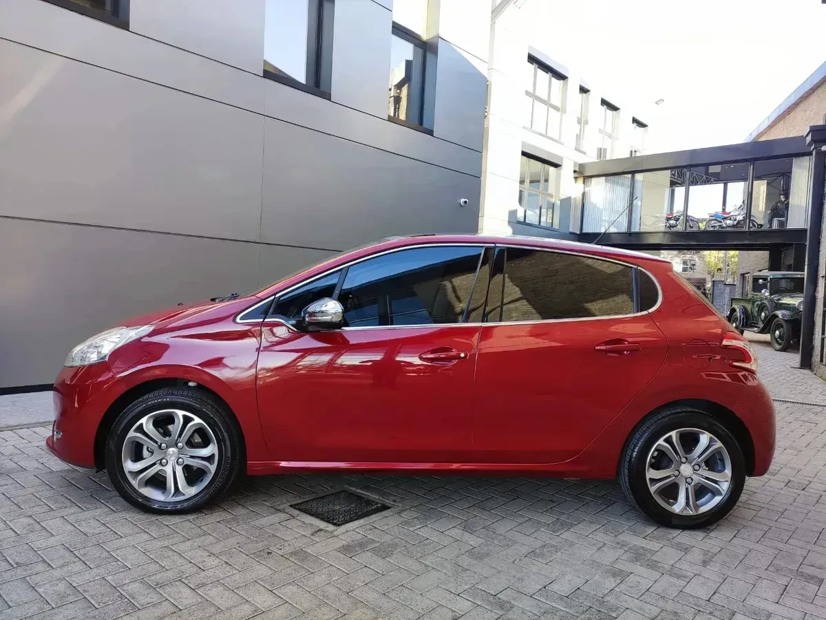 Mira esta publicación de Peugeot 208 2014 en Motordil
