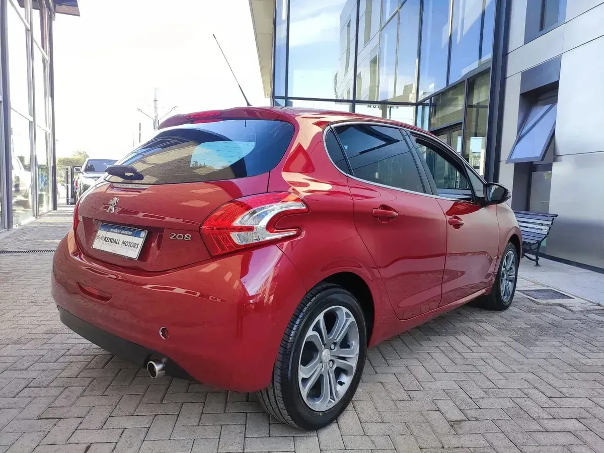 Mira esta publicación de Peugeot 208 2014 en Motordil