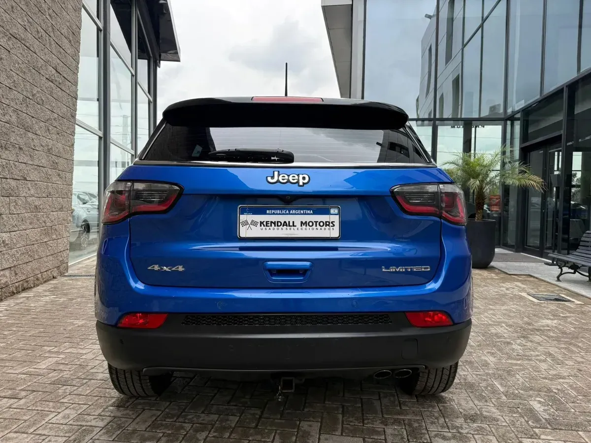 Mira esta publicación de Jeep Compass 2018 en Motordil