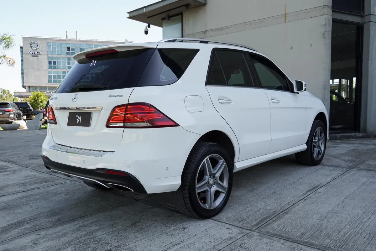 Mira esta publicación de Mercedes Benz GLE 2017 en Motordil