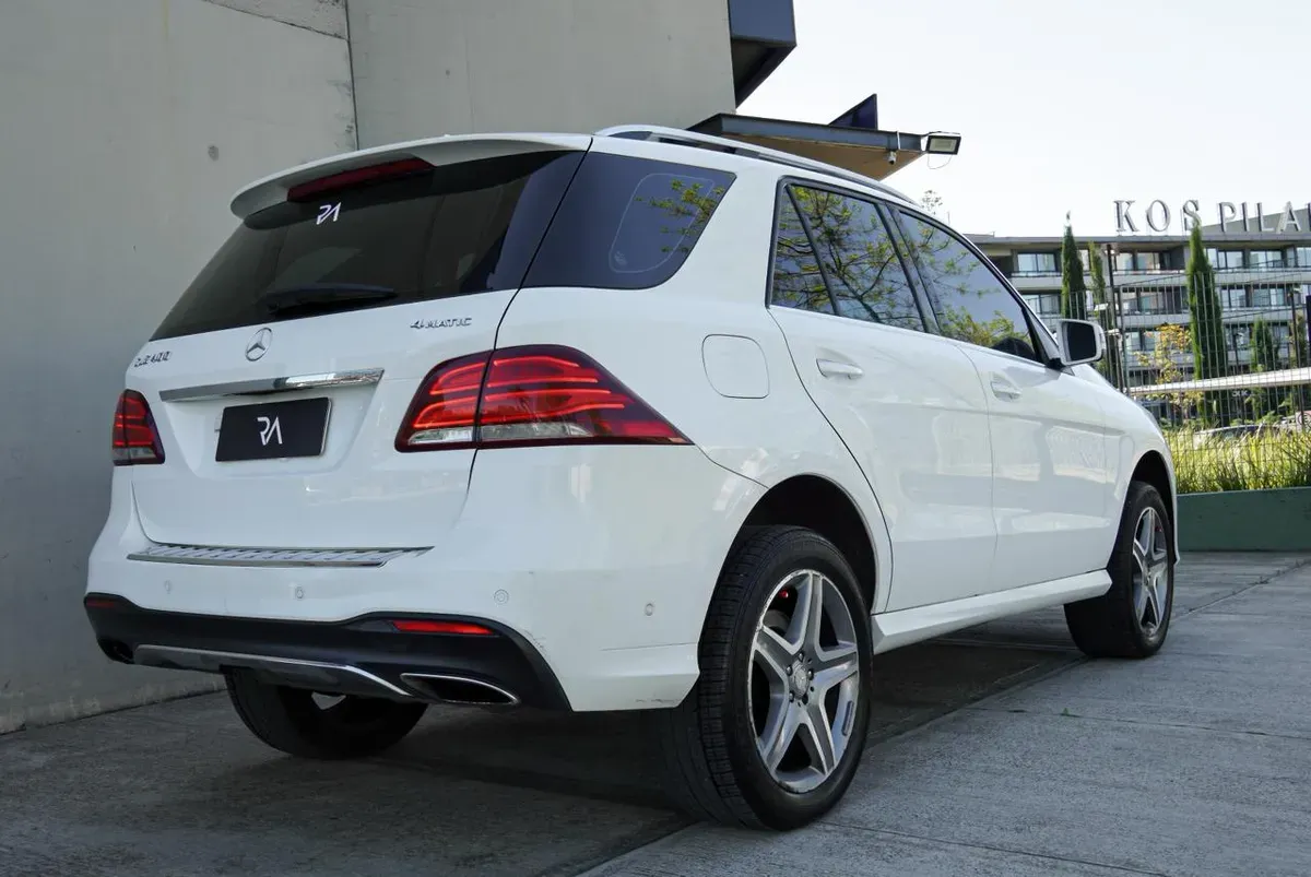 Mira esta publicación de Mercedes Benz GLE 2017 en Motordil