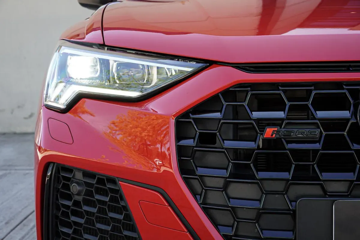 Mira esta publicación de Audi RSQ3 2024 en Motordil