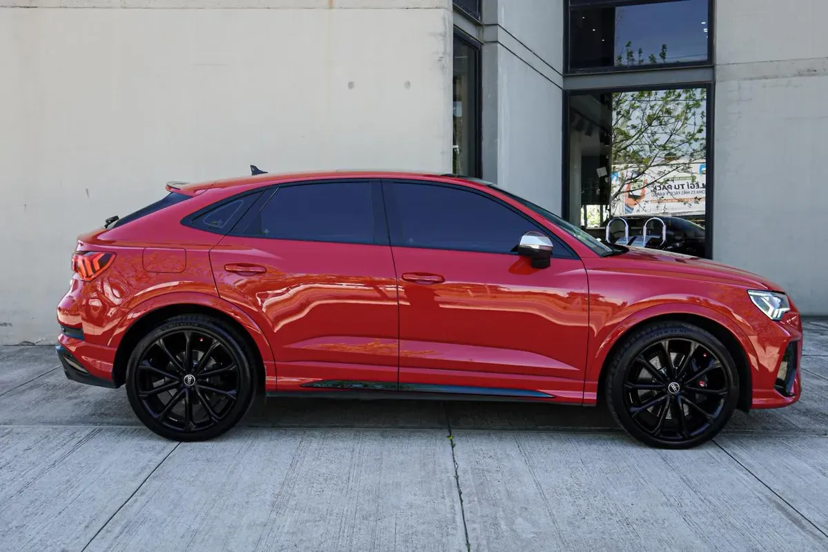 Mira esta publicación de Audi RSQ3 2024 en Motordil