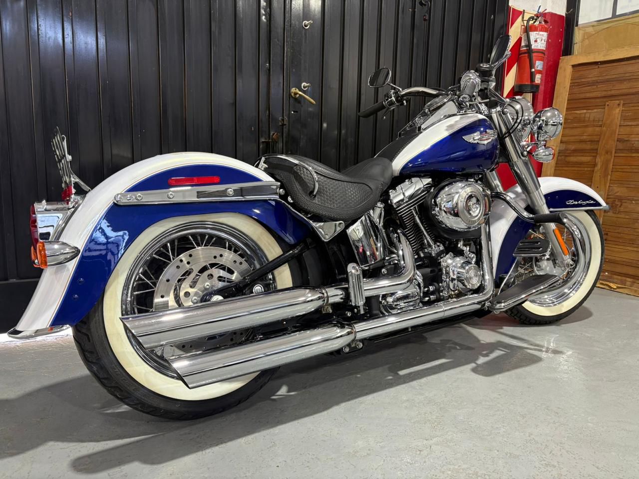 Mira esta publicación de Harley Davidson FLS Softail Slim Black 2007 en Motordil