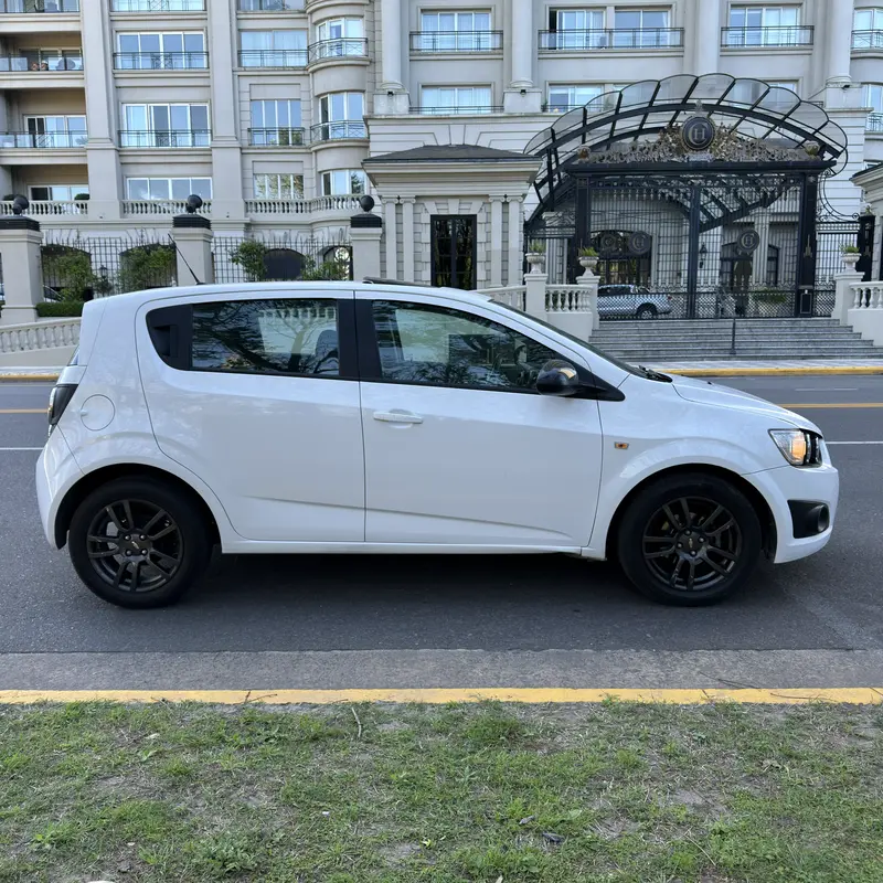 Mira esta publicación de Chevrolet Sonic 2015 en Motordil
