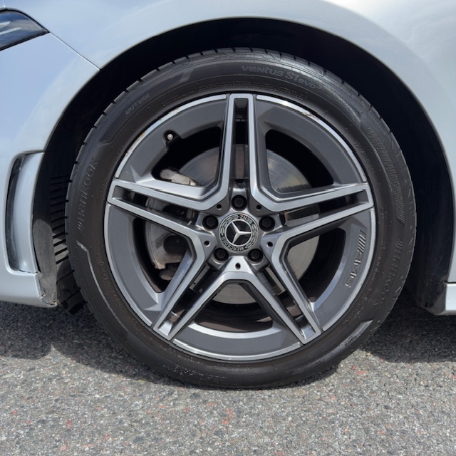 Mira esta publicación de Mercedes Benz Clase A 2021 en Motordil