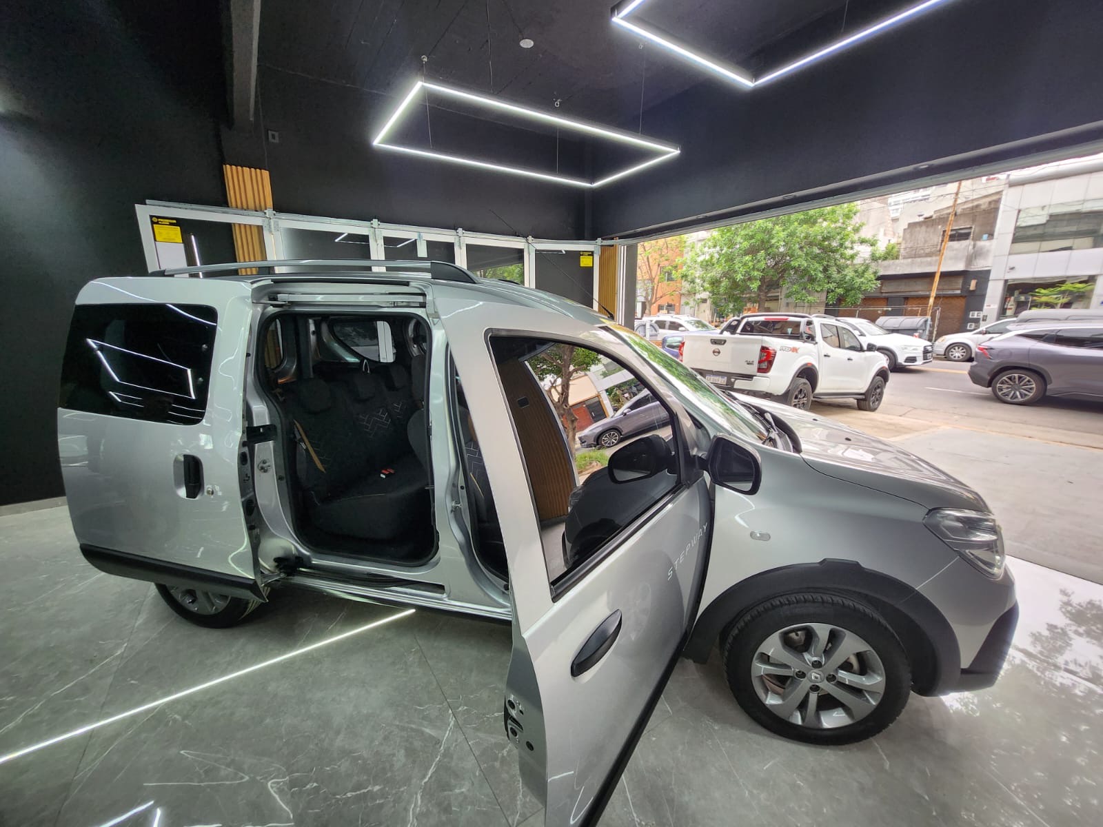 Mira esta publicación de Renault Kangoo 2024 en Motordil
