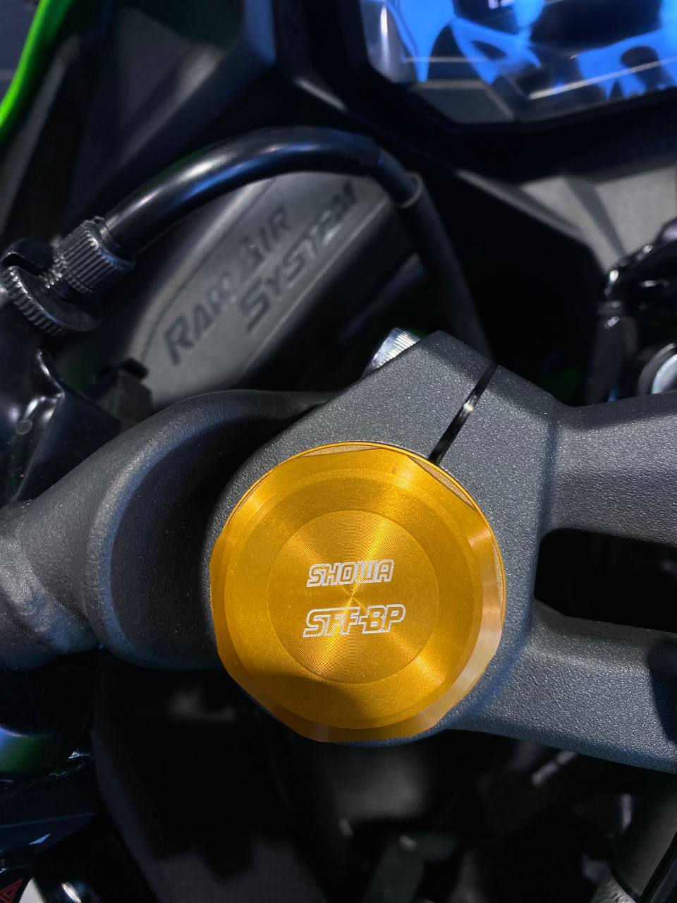 Mira esta publicación de Kawasaki ZX 400 2025 en Motordil