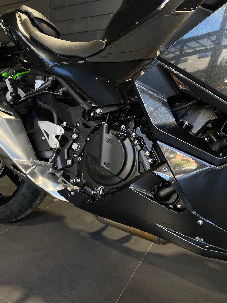 Mira esta publicación de Kawasaki Ninja 500 2025 en Motordil
