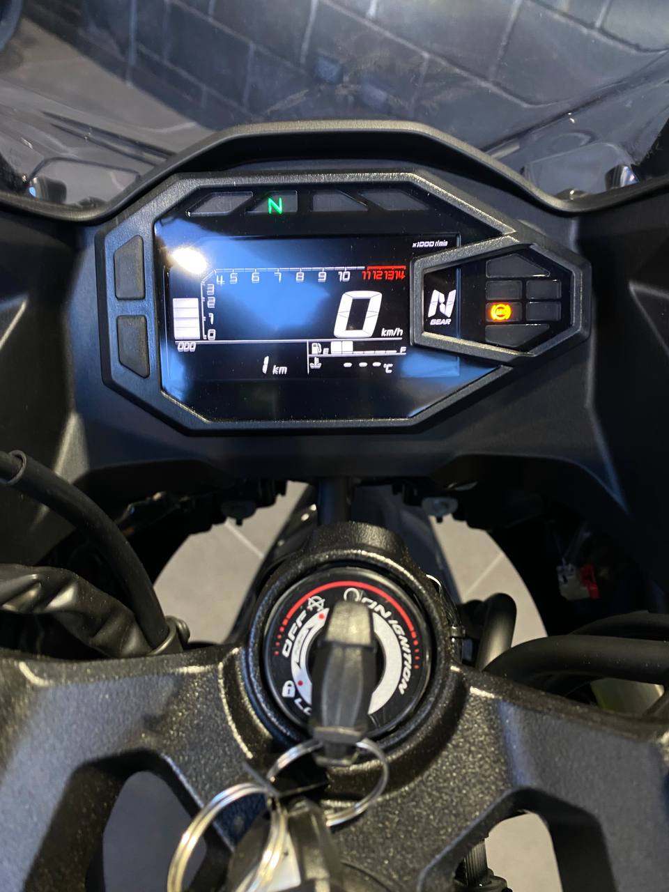 Mira esta publicación de Kawasaki Ninja 500 2025 en Motordil