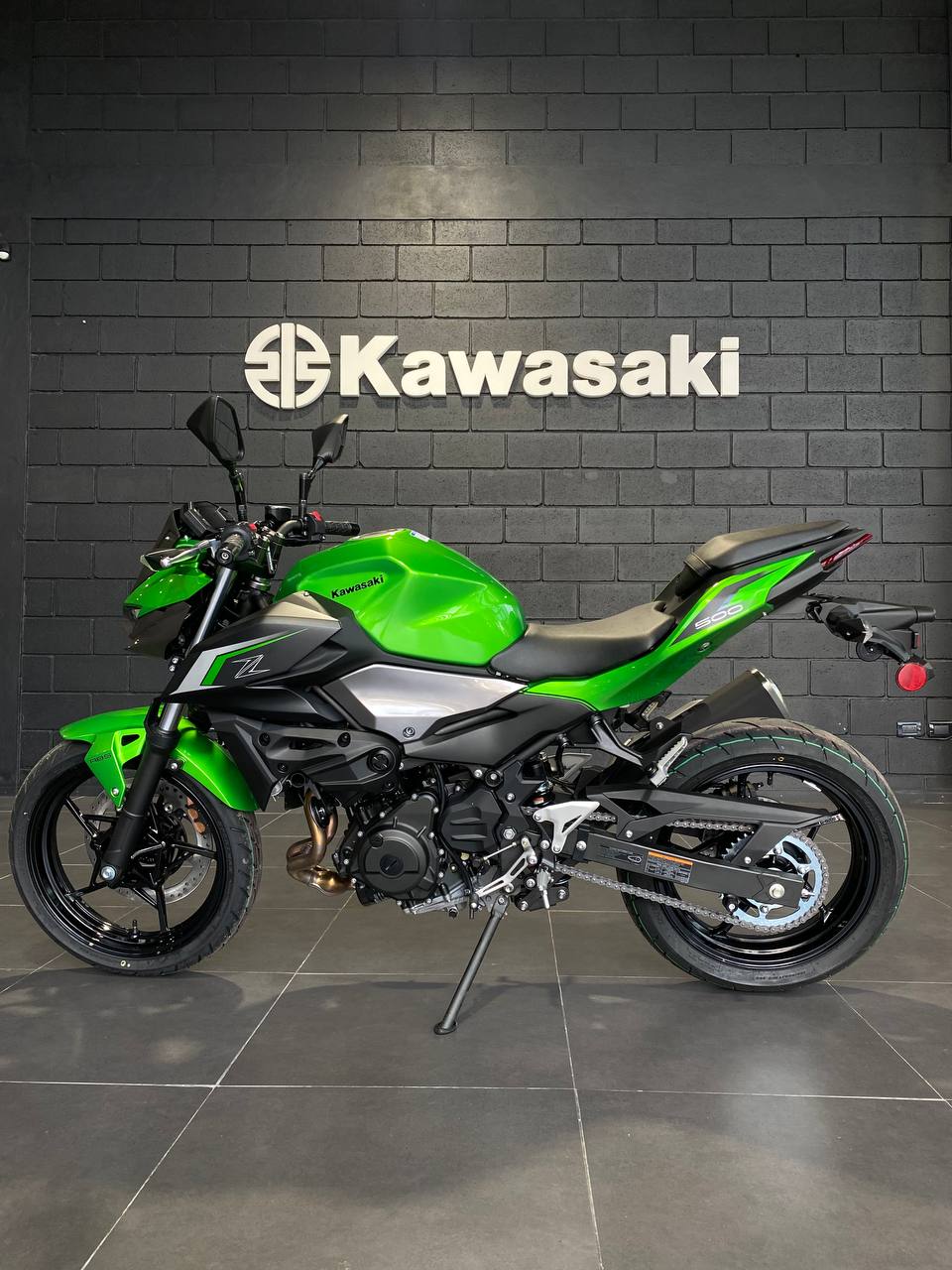 Mira esta publicación de Kawasaki Z 500 2025 en Motordil