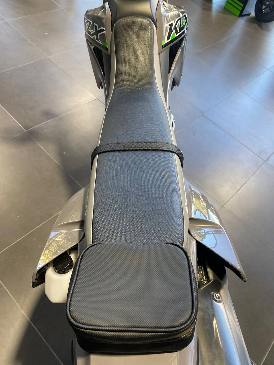 Mira esta publicación de Kawasaki KLX 300 2025 en Motordil