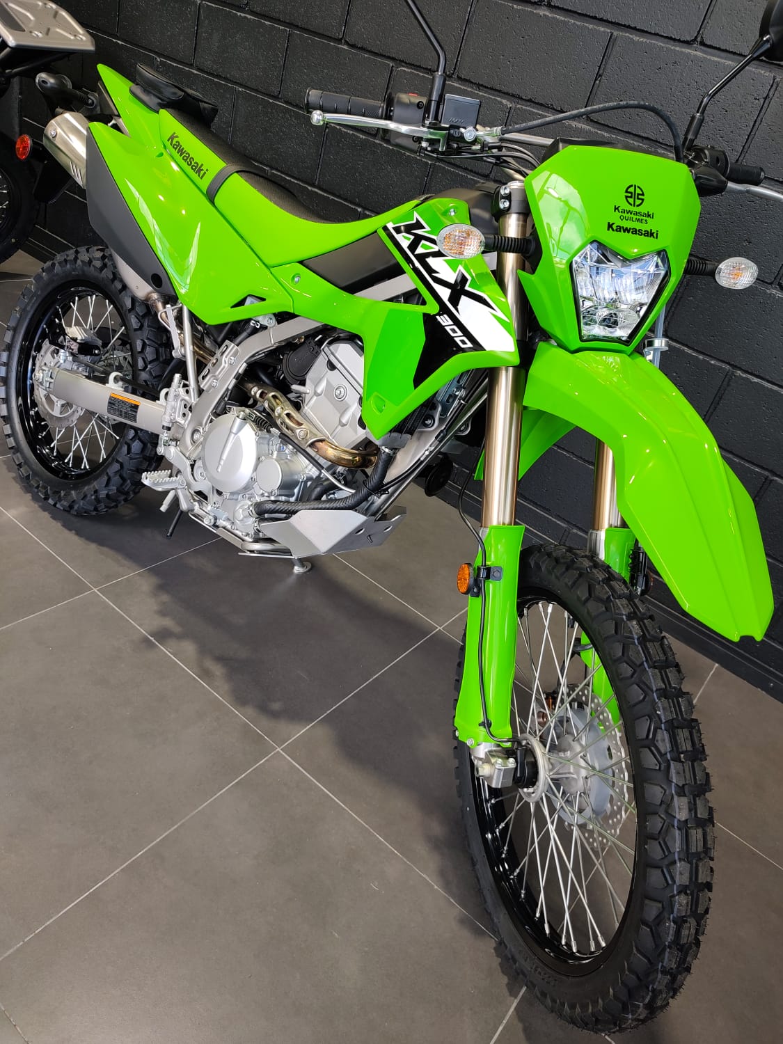 Mira esta publicación de Kawasaki KLX 300 2025 en Motordil