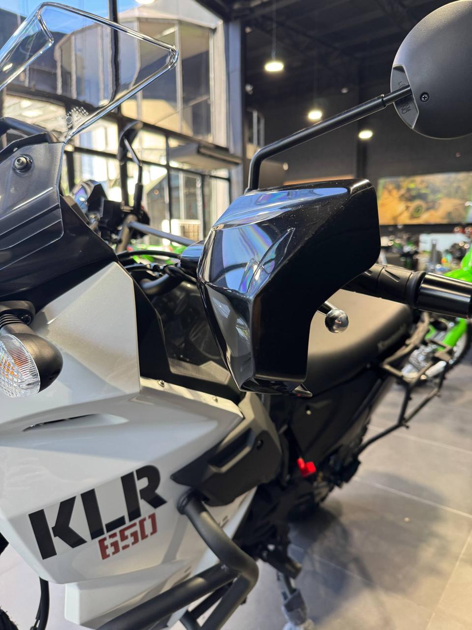 Mira esta publicación de Kawasaki KLR 650 2025 en Motordil