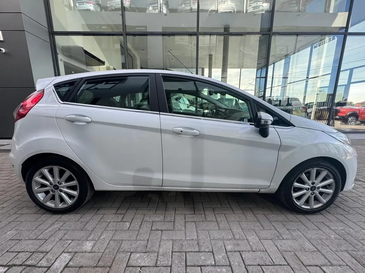 Mira esta publicación de Ford Fiesta 2018 en Motordil