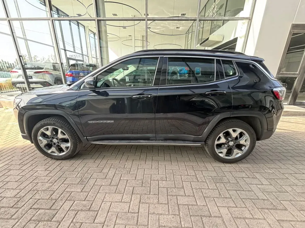 Mira esta publicación de Jeep Compass 2019 en Motordil